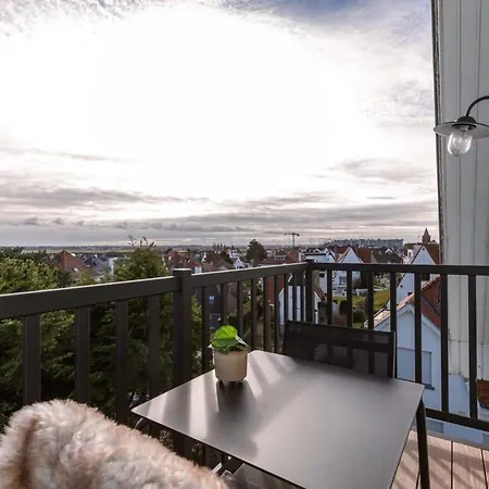 Huswell - Lovely New In By The